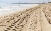 Пясъчна феерия: Творец рисува картини по плажовете на Дубай (ВИДЕО)
