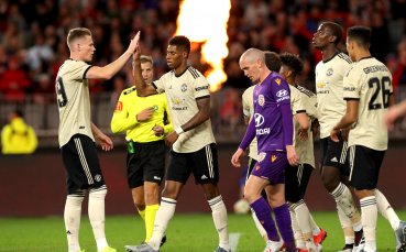 Отборът на Манчестър Юнайтед победи Пърт Глори с 2 0 в