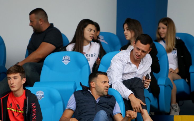 Арда чака двама нови