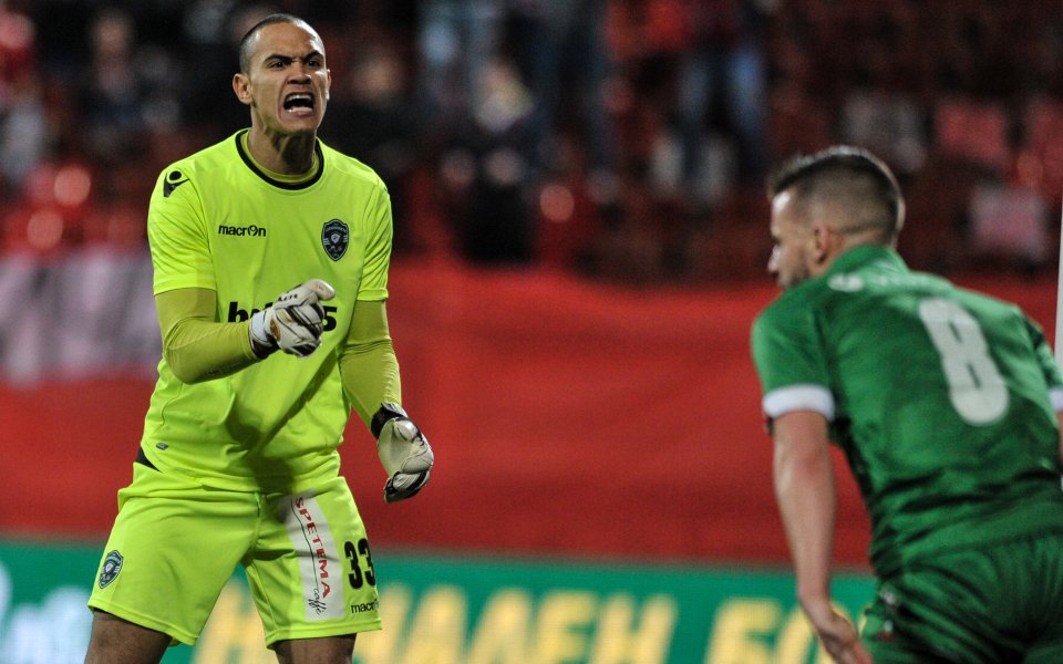 Двукратният европейски шампион &ndash; Бенфика, продължава да иска да промени