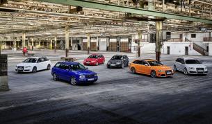 От ляво на дясно: Audi RS 4 Avant (Typе B7), Audi RS 2 Avant, Audi RS 4 Avant (Typе B5), Audi RS 6 Avant (Typе C5), Audi RS 4 Avant (Typе B8), Audi RS 6 Avant (Typе C6).