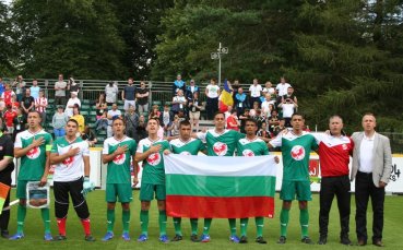 България започна с победа с 6 3 над Хонконг участието си