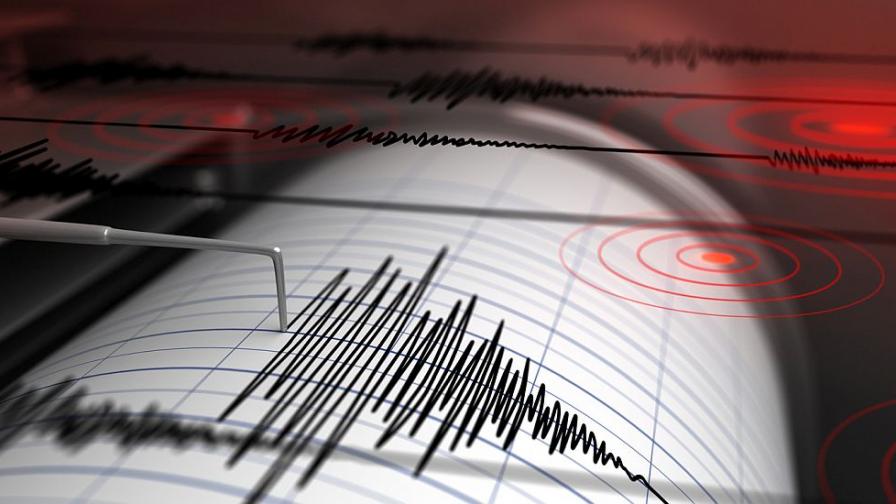  Земетресение от 4.8 по Рихтер разтресе Измир 