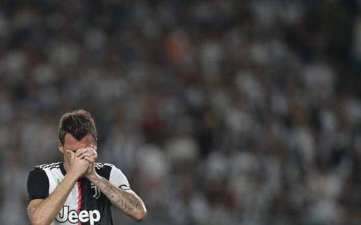 Юнайтед няма никакво намерение да взима Манджукич