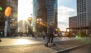 <p>И Audi направи електрическа тротинетка</p>