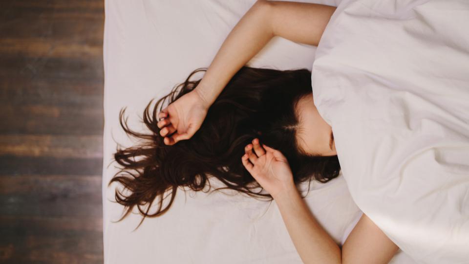 <p>Предпазва тестисите: Спането с бельо повишава шансовете от инфекции на най-нежното място при мъжете. Ако зарежете бельото, давате шанс на тестисите си за по-добро здраве.</p>