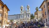  Забраниха сядането на Испанските стълби в Рим 