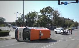  <p>Джип прекатурна кола за спешна помощ, пострада лекар</p> 