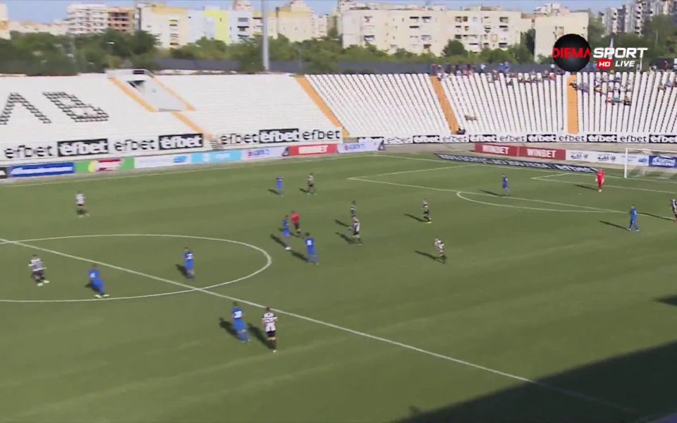 Поредна грешка в защитата на Арда донесе трети гол в