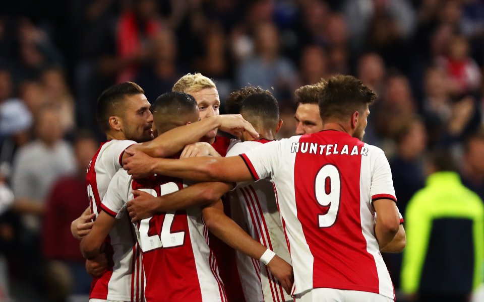 Холандският гранд Аякс продължи към четвъртия кръг на Шампионска лига,