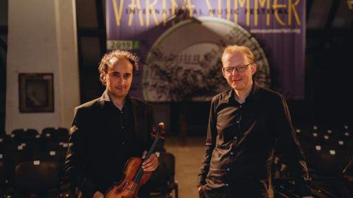  <p><strong>&bdquo;Между два свята&rdquo;</strong>: дуелът сред виртуозите Марио Хосен и Адриан Йотикер</p> 