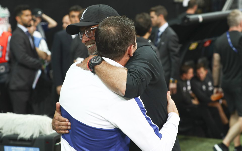 Снощи Ливърпул спечели Суперкупата на Европа след много драма и