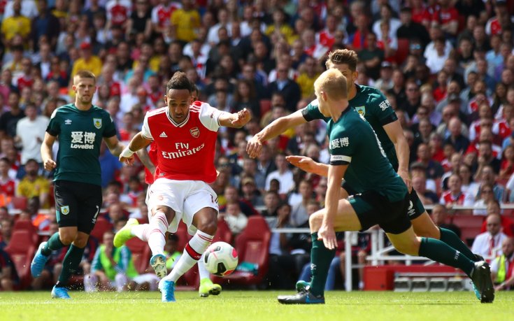 Обамеянг сравни триото на Арсенал с това на Ливърпул