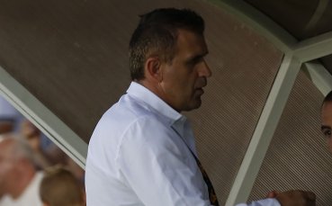 Старши треньорът на Локомотив Пловдив Бруно Акрапович призна че новият