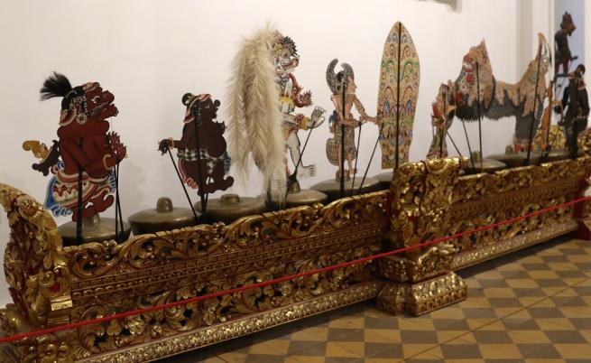 Изложба представя уникални предмети от Индонезия