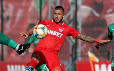 Антон Карачанаков дебютира с поражение за новия си клуб Македония
