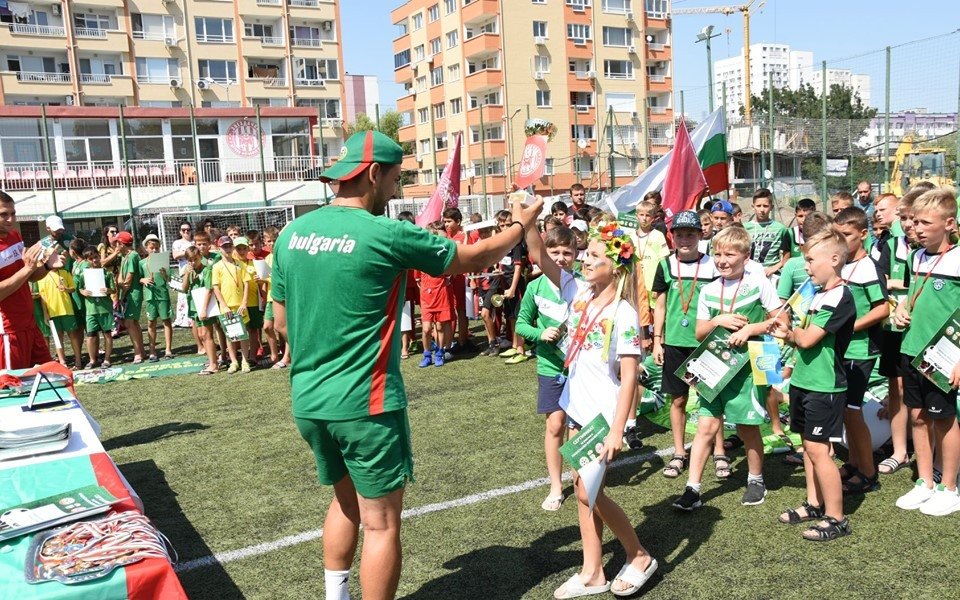Отбори от три страни мериха сили на детски турнир в Бургас