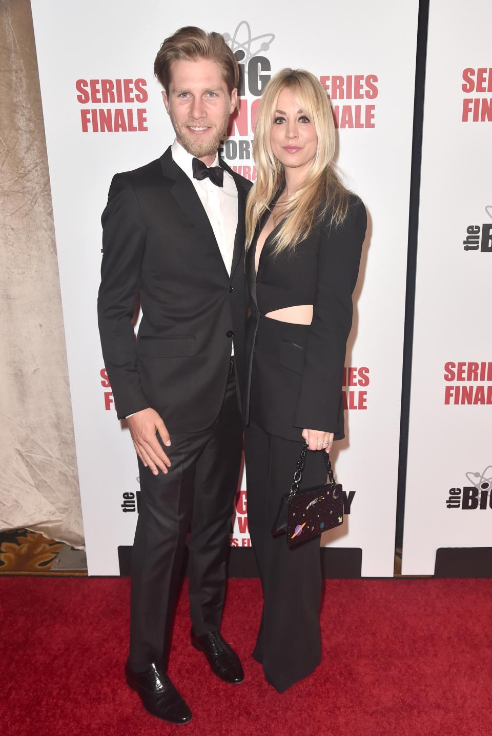  Кейли Куоко Карл Кук 