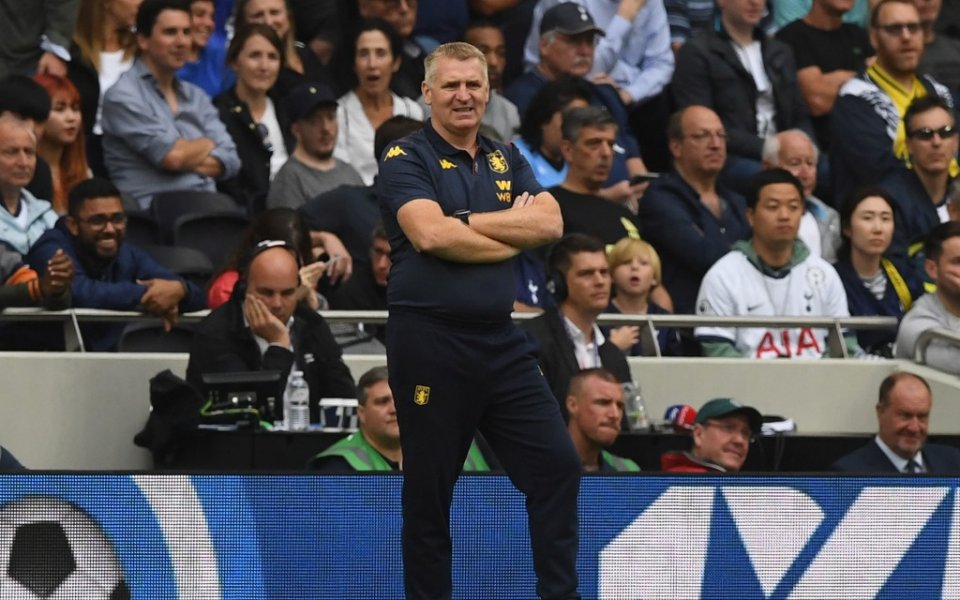 Астън Вила победи с категоричното 6:1 като гост Крю в