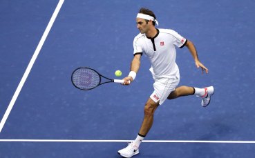 Двадесеткратният шампион на турнири от Големия шлем Роджър Федерер продължава