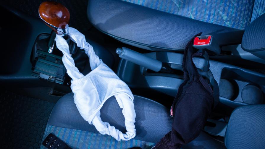  секс в кола 