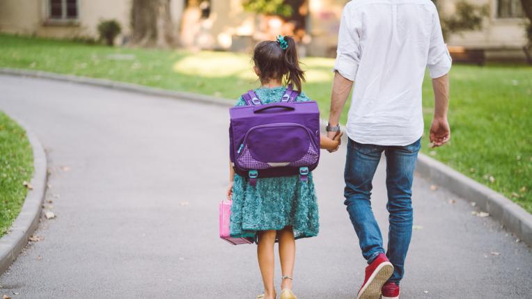  Как да оказа помощ, в случай че детето не харесва учителя 