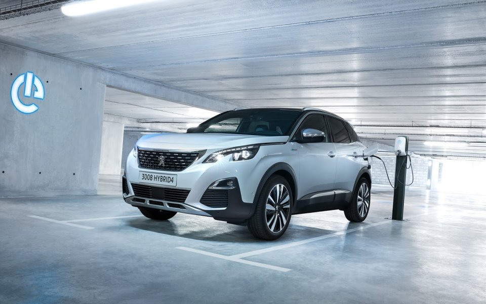 С над 700 000 автомобила, продадени от лансирането през 2016