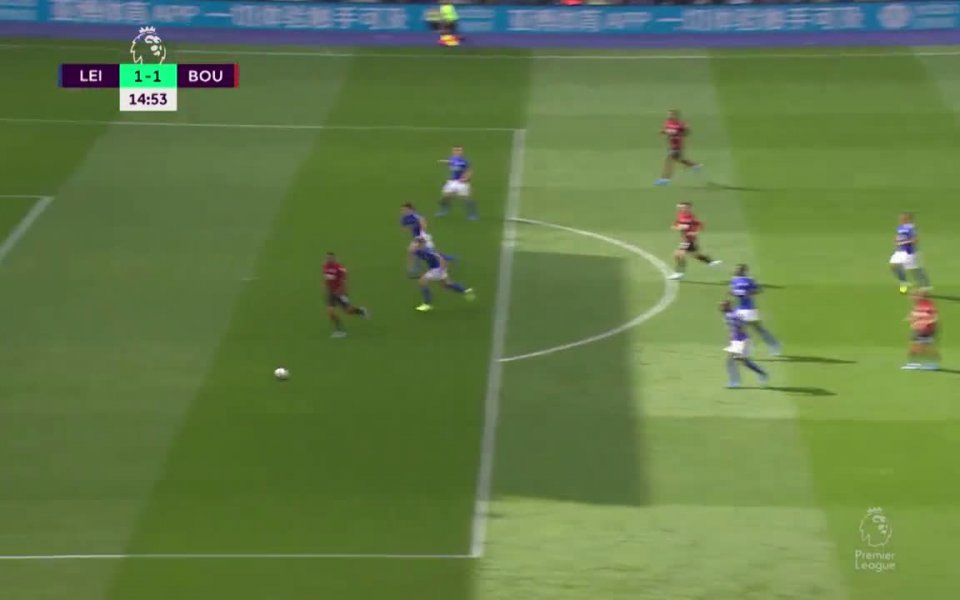 Лестър окачи скалпа и на Борнемут на колана си, като