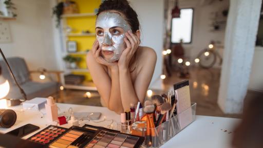  <p>Кои са <strong>триковете за красота</strong> на нашите баби&nbsp;</p> 