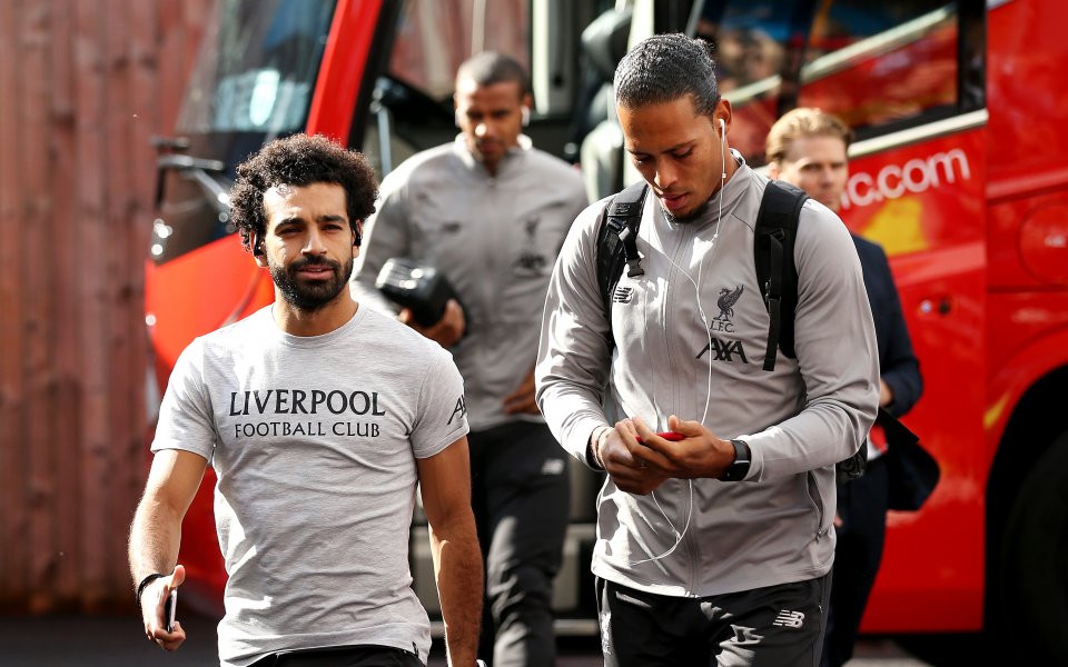 Върджил ван Дайк продължава да затвърждава рекорд след рекорд след