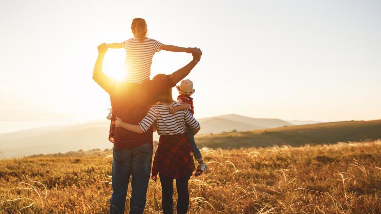  7 доказателства, че се кани да ти предложи брак 