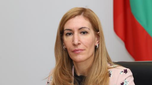  Ангелкова оптимистична за летния сезон, надява се на двойно повече германци 