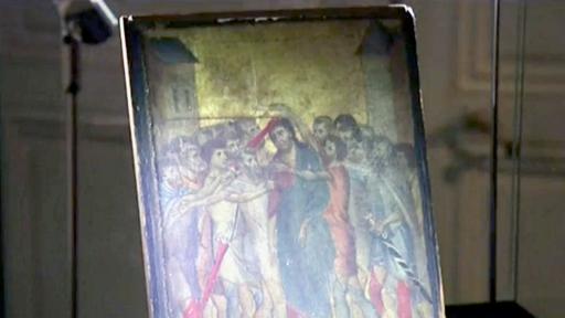  <p>Жена разбра, че картината над печката й е от <strong>13 век</strong>&nbsp;&nbsp;(ВИДЕО)</p> 