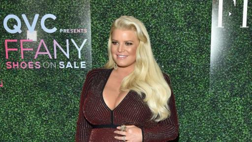  <p>Джесика Симпсън отслабна с <span style= 