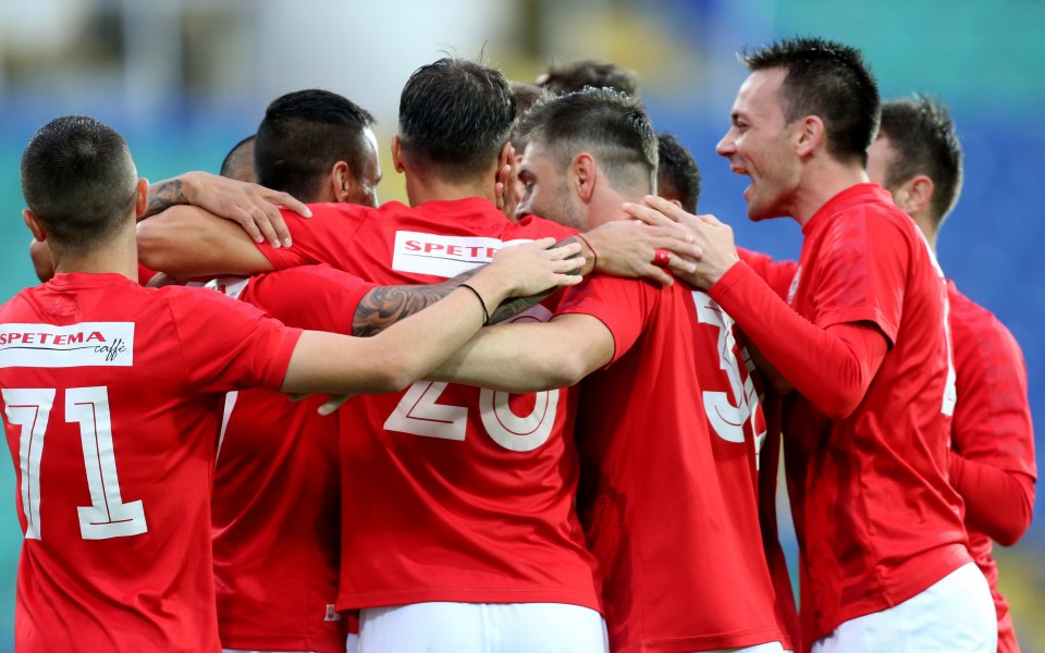 Тимовете на Литекс и ЦСКА 1948 се изправят един срещу