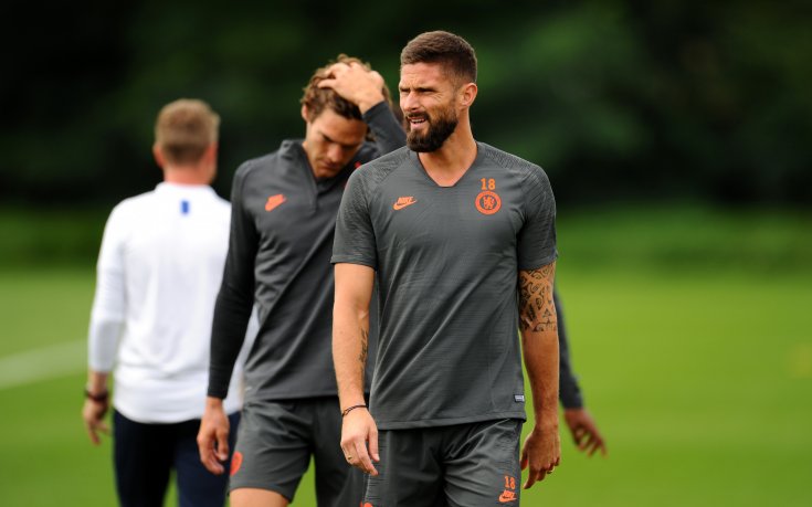 Жиру: Трудно е добър нападател да стои на пейката