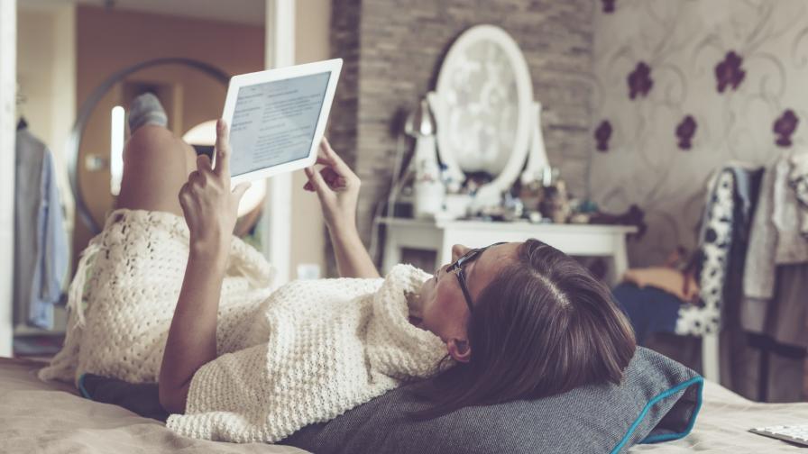  легло момиче книга киндъл четене отмора 