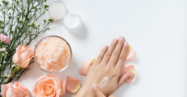 Любопитно 6 необикновени приложения на крема за ръце Няколко хитринки,