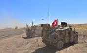  Турски танкове и бронирани машини влязоха в Сирия 