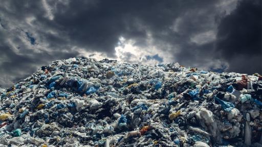  <p>Откриха нови два тира с отпадъци</p> 