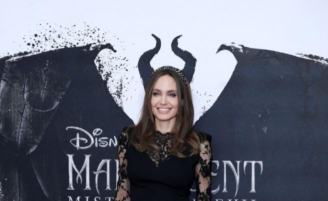  Най-изненадващите умения в CV-то на звездите 