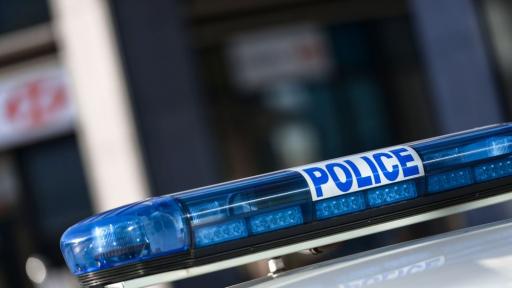  <p>Без заплаха за живота е момичето, намушкано във влак&nbsp;&nbsp;</p> 