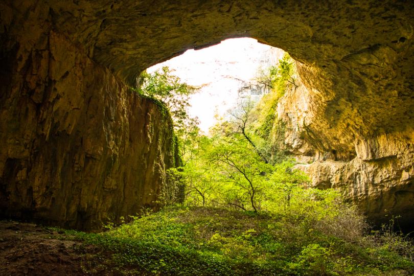 <p>Днес пещерата може да се посещава свободно, но това не винаги е било така. Дълго време тя е била засекретен военен обект.</p>