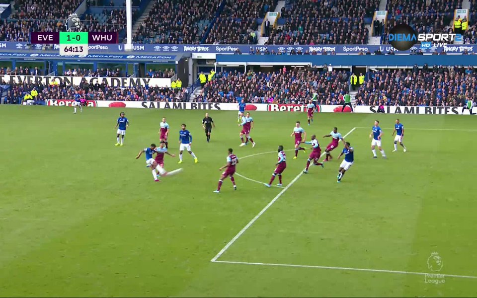 Вижте най-доброто от двубоя между тимовете на Евертън и Уест