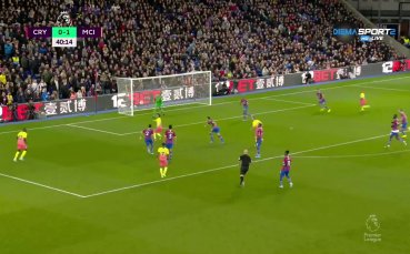 Вижте най интересното от първата част на срещата между Кристъл Палас