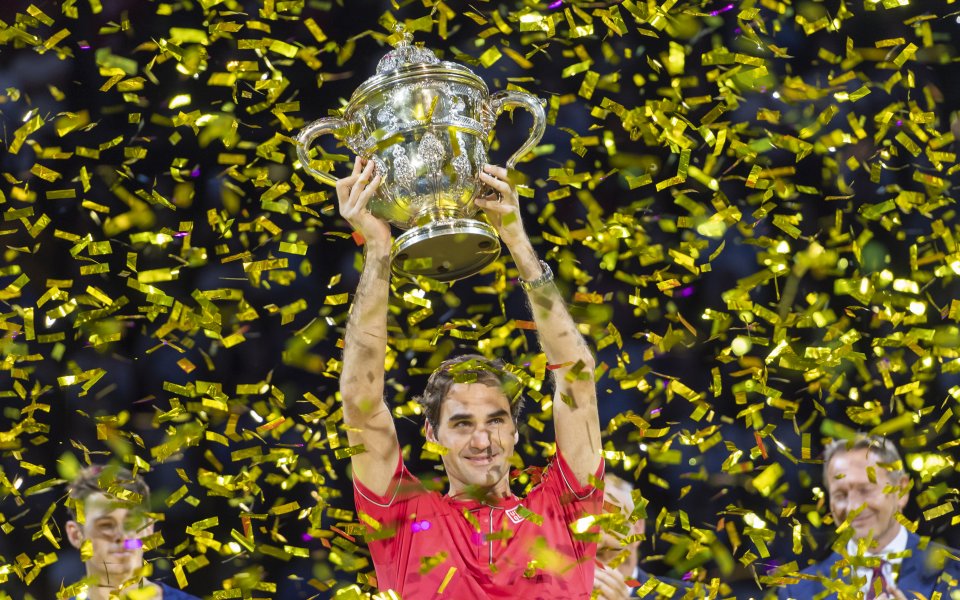 Поставеният под номер 1 швейцарец Роджър Федерер триумфира за десети