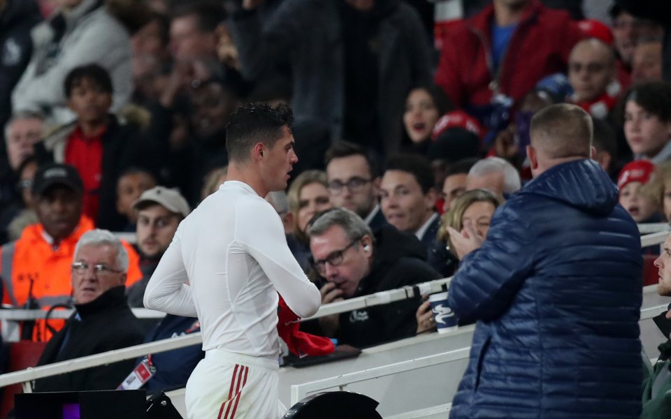 Легендата на Арсенал Найджъл Уинтърбърн посъветва Унай Емери веднага да