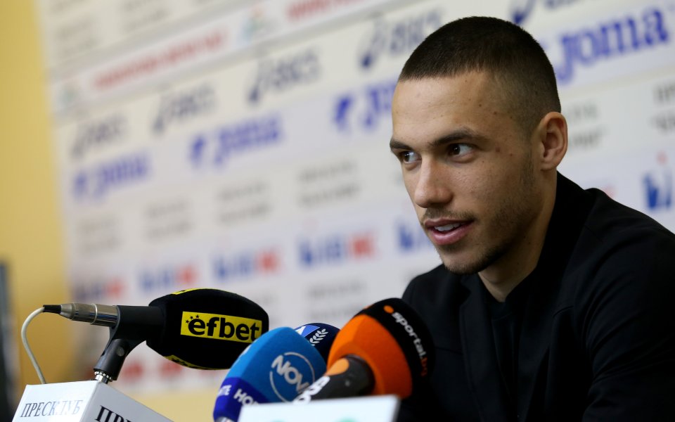 Нападателят на Левски - Станислав Иванов се включи в новия