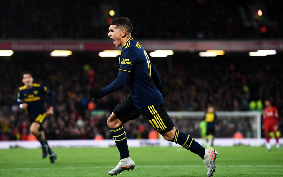 Играчът на Арсенал Лукас Торейра бе засечен в социалните мрежи