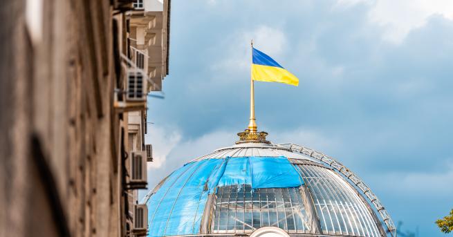 Свят Секс-скандал разтресе Украйна, искат оставка Депутат беше хванат да
